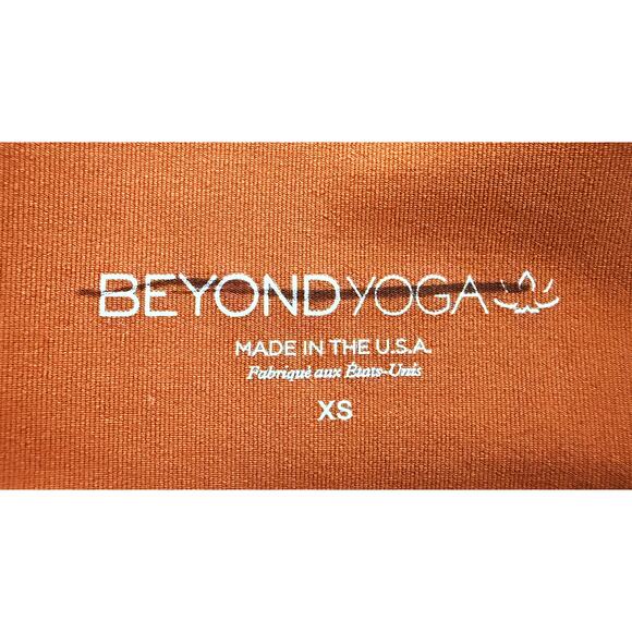 Beyond Yoga Womens Sun Print High Waisted Metallic Midi Leggings Cinnamon Tan XS - Picture 8 of 10